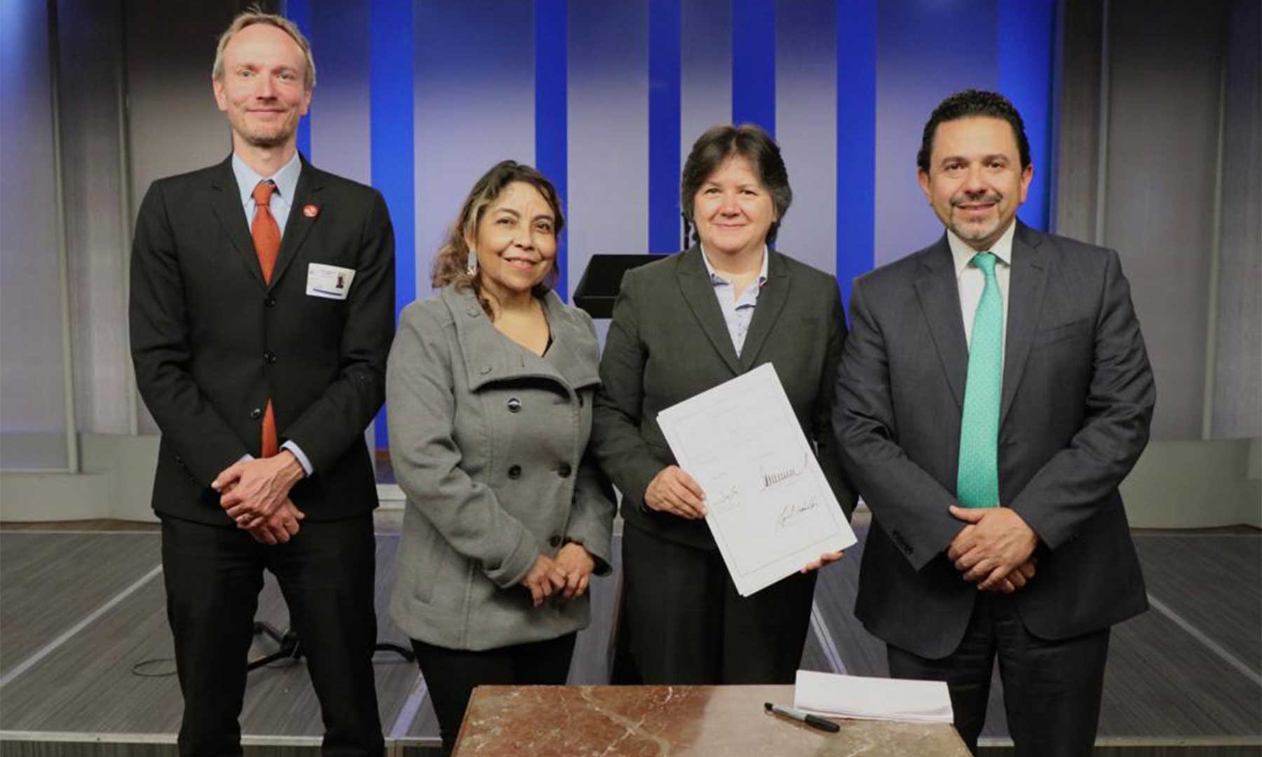 Alto Comisionado para la Paz, Miguel Ceballos, Representante Residente del Sistema de Naciones Unidas para Colombia y directora